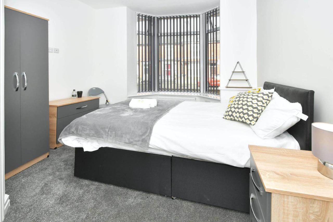 Townhouse @ Chiltern Place Newcastle Under Lyme Silverdale  Extérieur photo