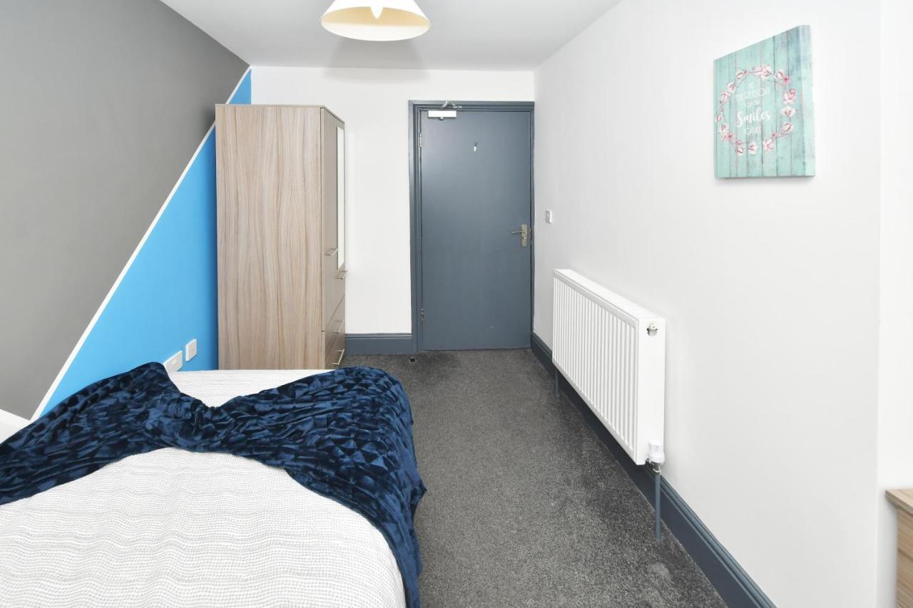 Townhouse @ Chiltern Place Newcastle Under Lyme Silverdale  Extérieur photo