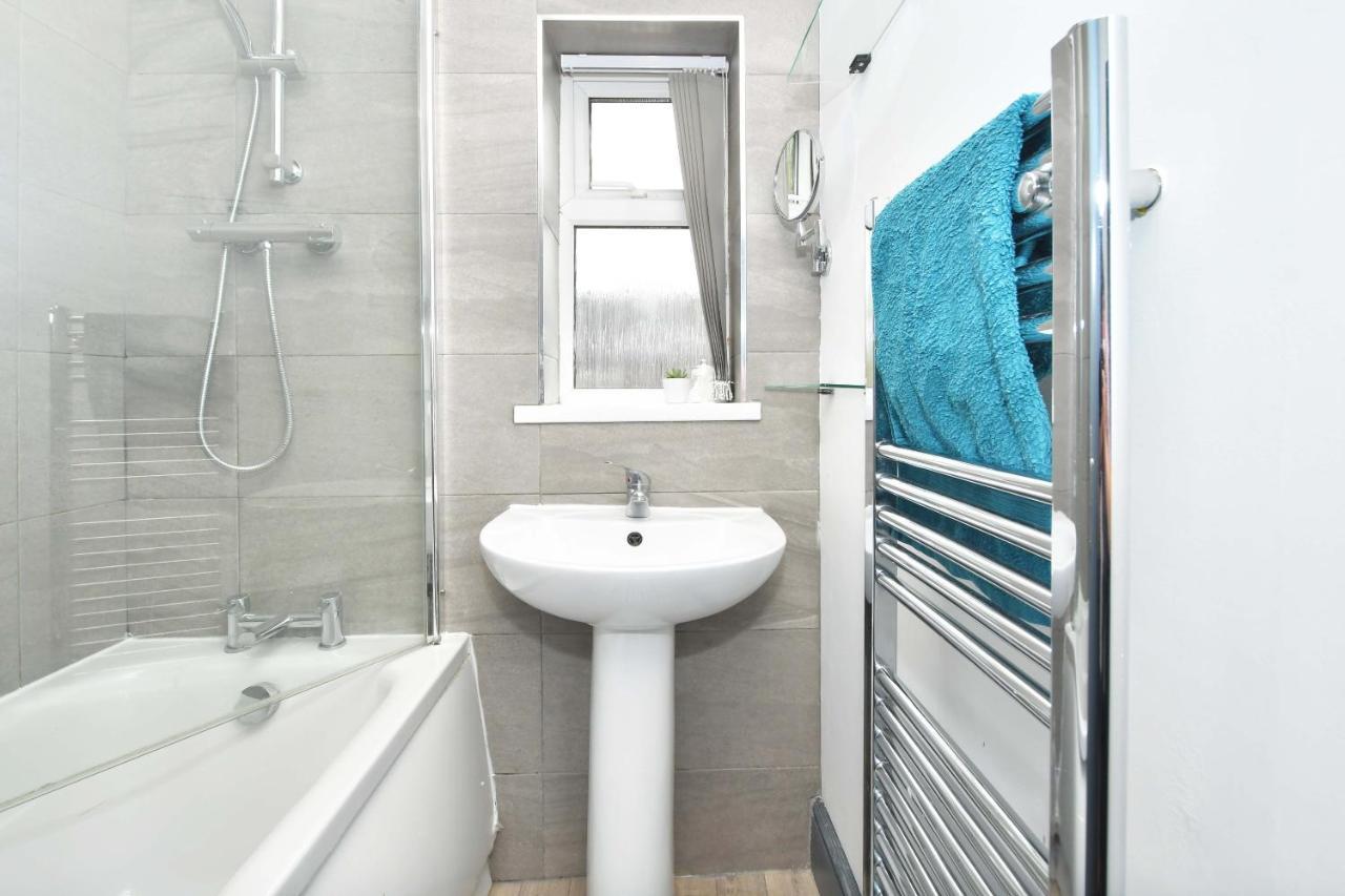 Townhouse @ Chiltern Place Newcastle Under Lyme Silverdale  Extérieur photo